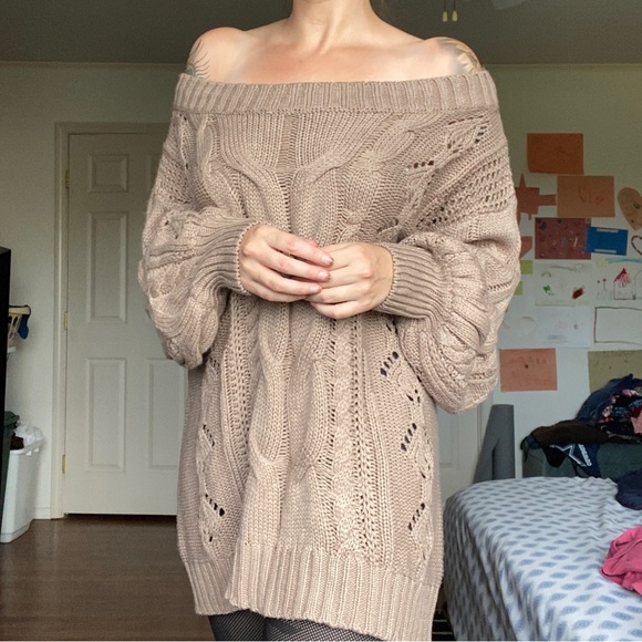 1X/2X sweater - Picture 1 of 7